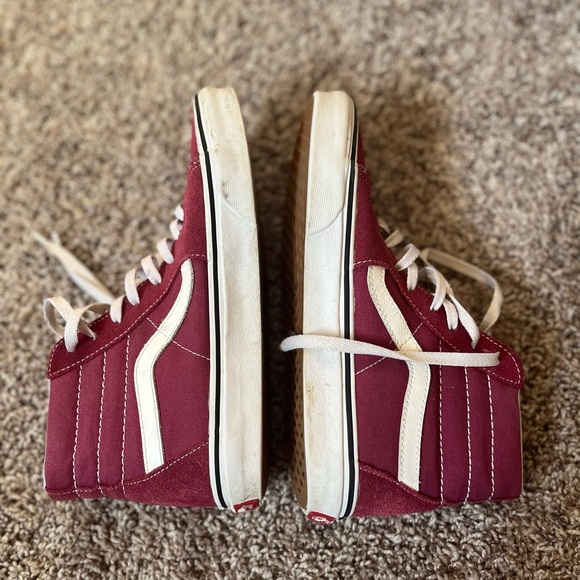 PINK/MAUVE vans high top shoes :) 💓 - Picture 5 of 7